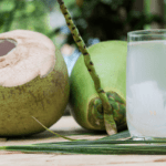 नारियल पानी के फायदे और नुकसान (nariyal pani ke fayde aur nuksan)