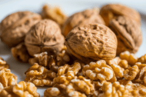 अखरोट खाने के फायदे (Benefits of eating Walnuts)