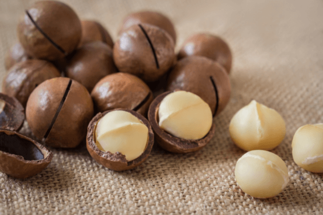 मैकाडामिया नट्स के फायदे और नुकसान - Macadamia Nuts - Fayde or Nuksan