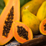 पपीता खाने के फायदे और नुकसान - Papaya